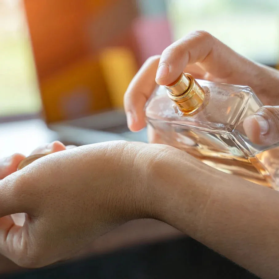 Comment Prolonger la Durée de Vie de Votre Parfum ?