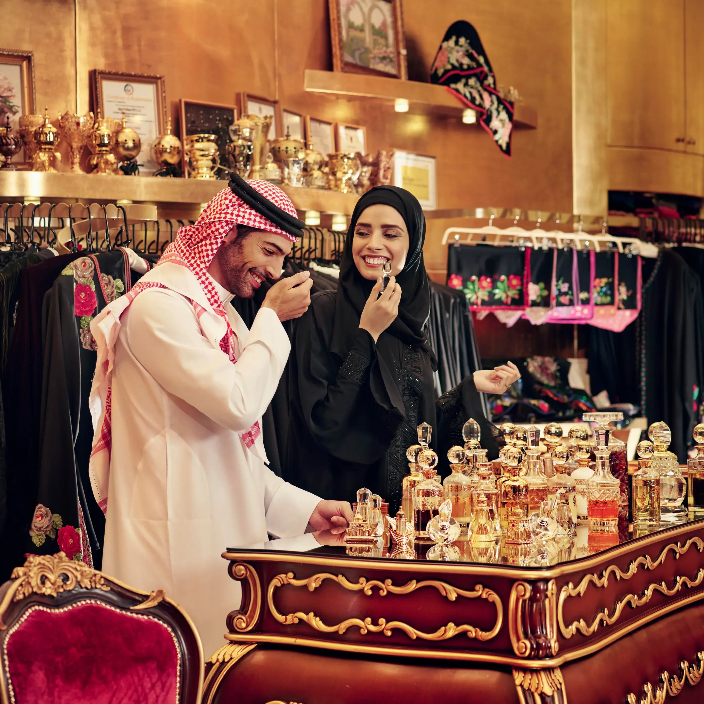 Découvrez l'Art du Parfum Émirati : Une Évasion Olfactive Unique